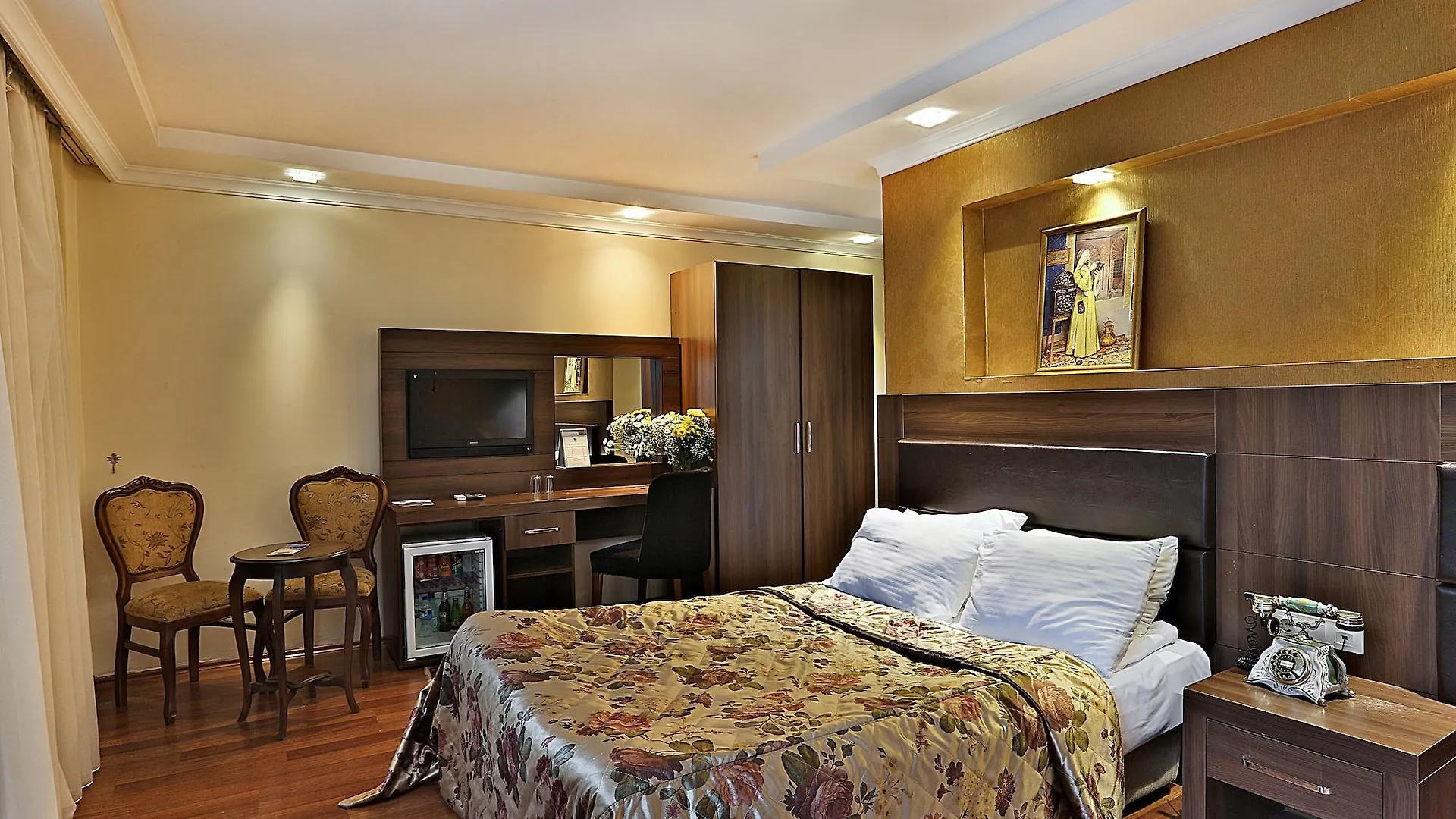 The Istanbul Hotel טורקיה