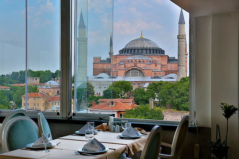 The Istanbul Hotel 3*,